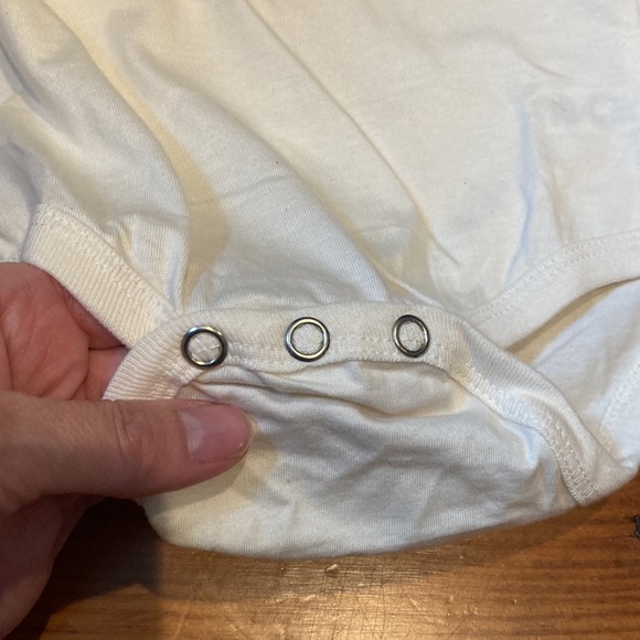 NWOT! SMALL RUMBLE 12-18M Pug Screen Printed Body Suit SS Unisex - Picture 10 of 14